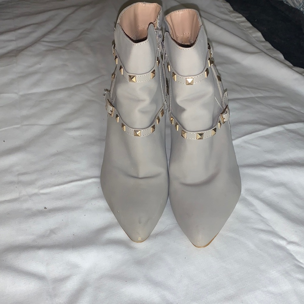 GLAZE GRAY W/ gold studs Ankle Boots women size 8